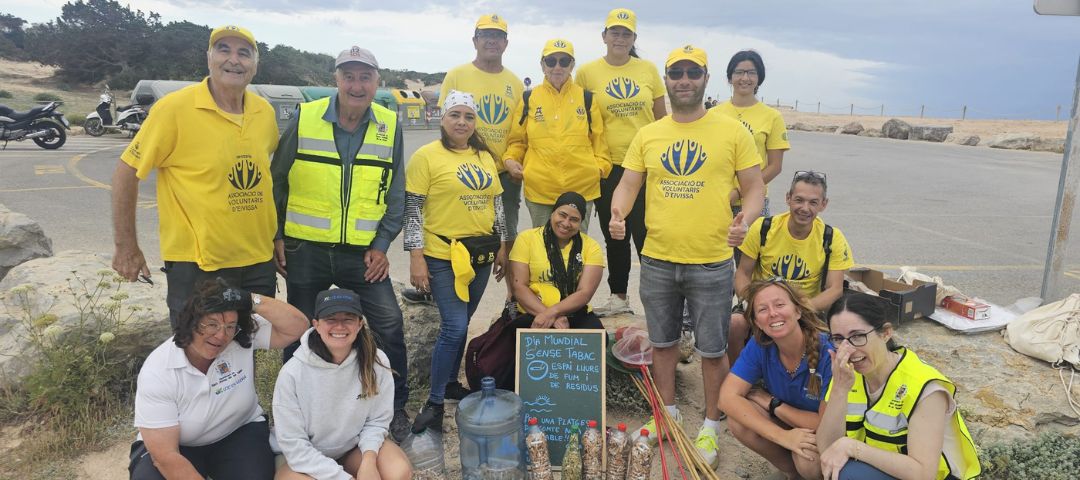 Campaña de playas sin colillas en Sant Josep de sa Talaia